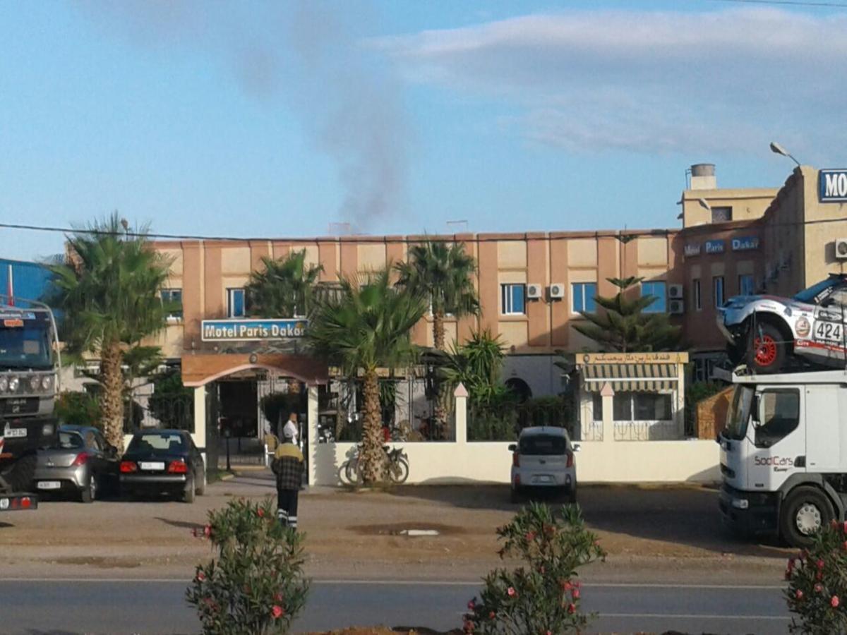 Motel Paris Dakar Selouane Exteriér fotografie