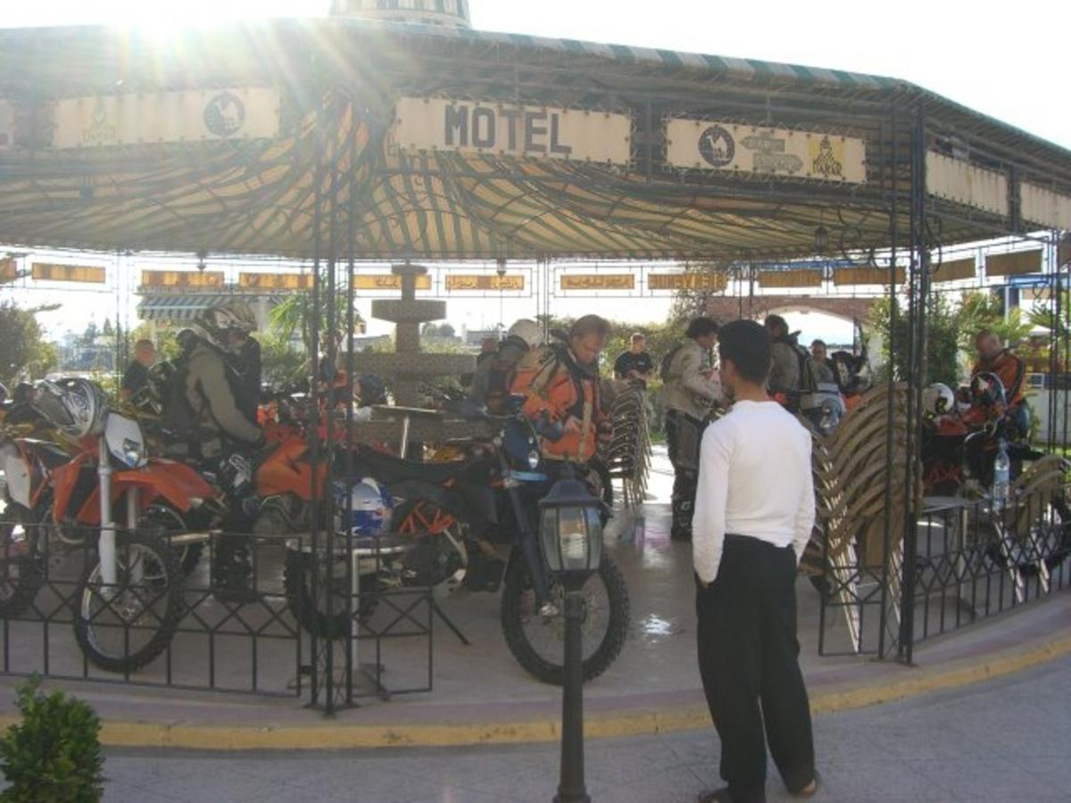Motel Paris Dakar Selouane Exteriér fotografie
