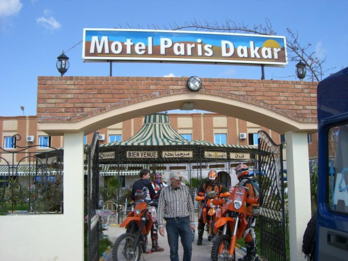 Motel Paris Dakar Selouane Exteriér fotografie