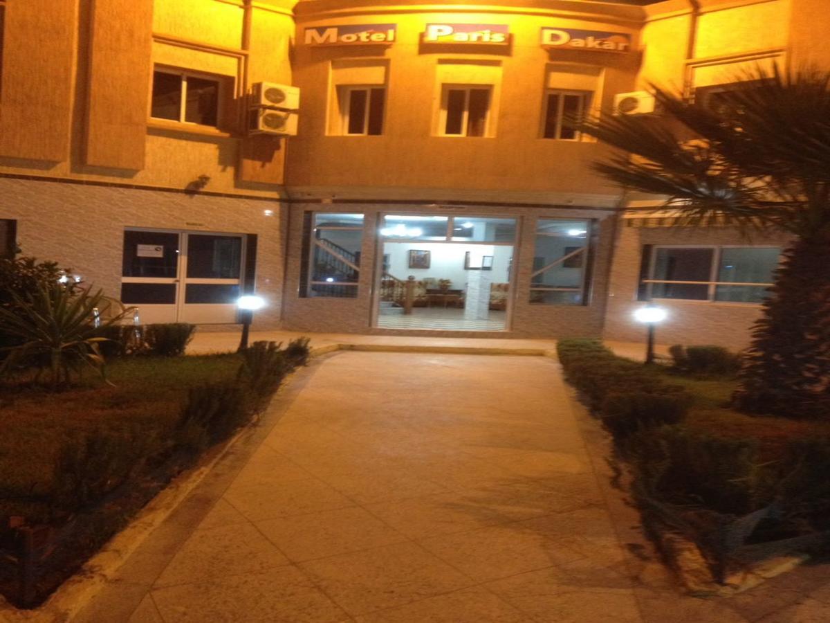 Motel Paris Dakar Selouane Exteriér fotografie