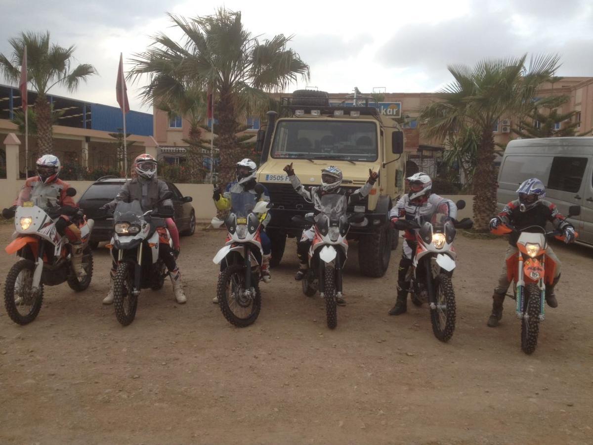 Motel Paris Dakar Selouane Exteriér fotografie