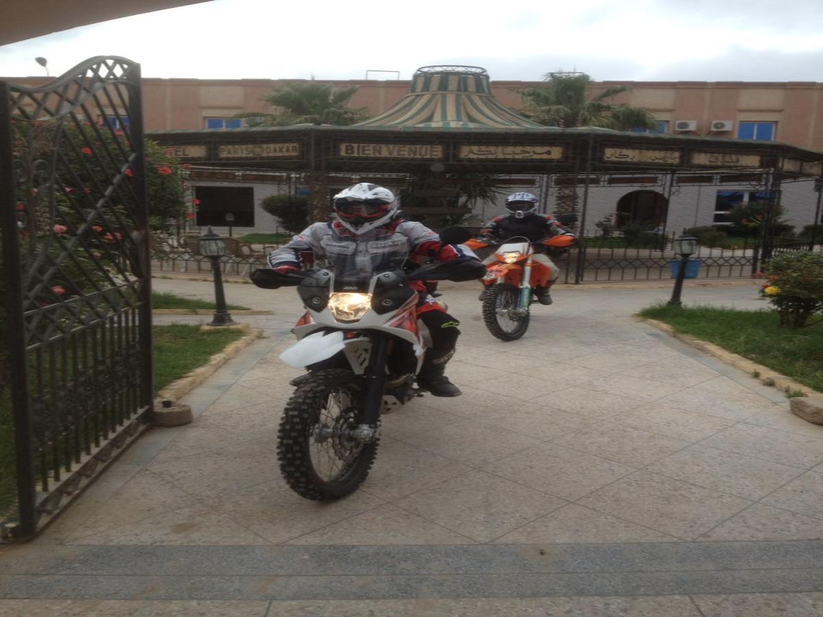 Motel Paris Dakar Selouane Exteriér fotografie