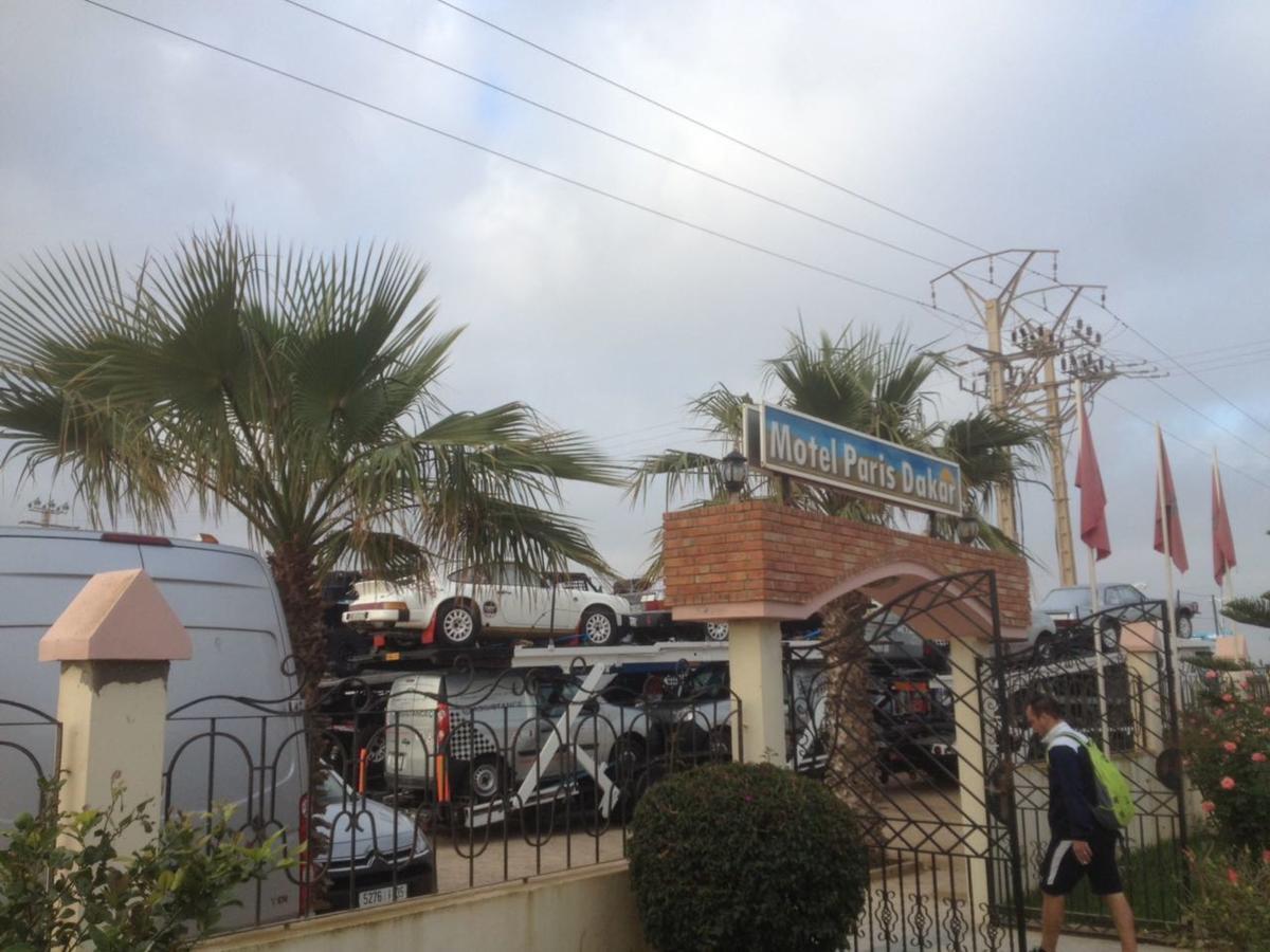 Motel Paris Dakar Selouane Exteriér fotografie